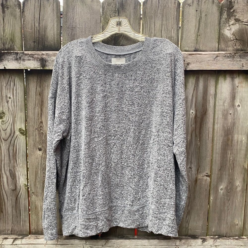 Lucky Brand gray sweater sz. XL